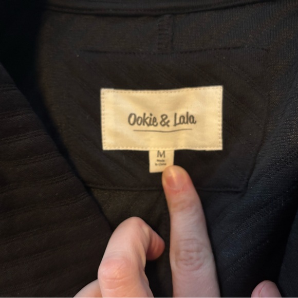 Black zip up jacket
Women’s size Medium. - Picture 8 of 12